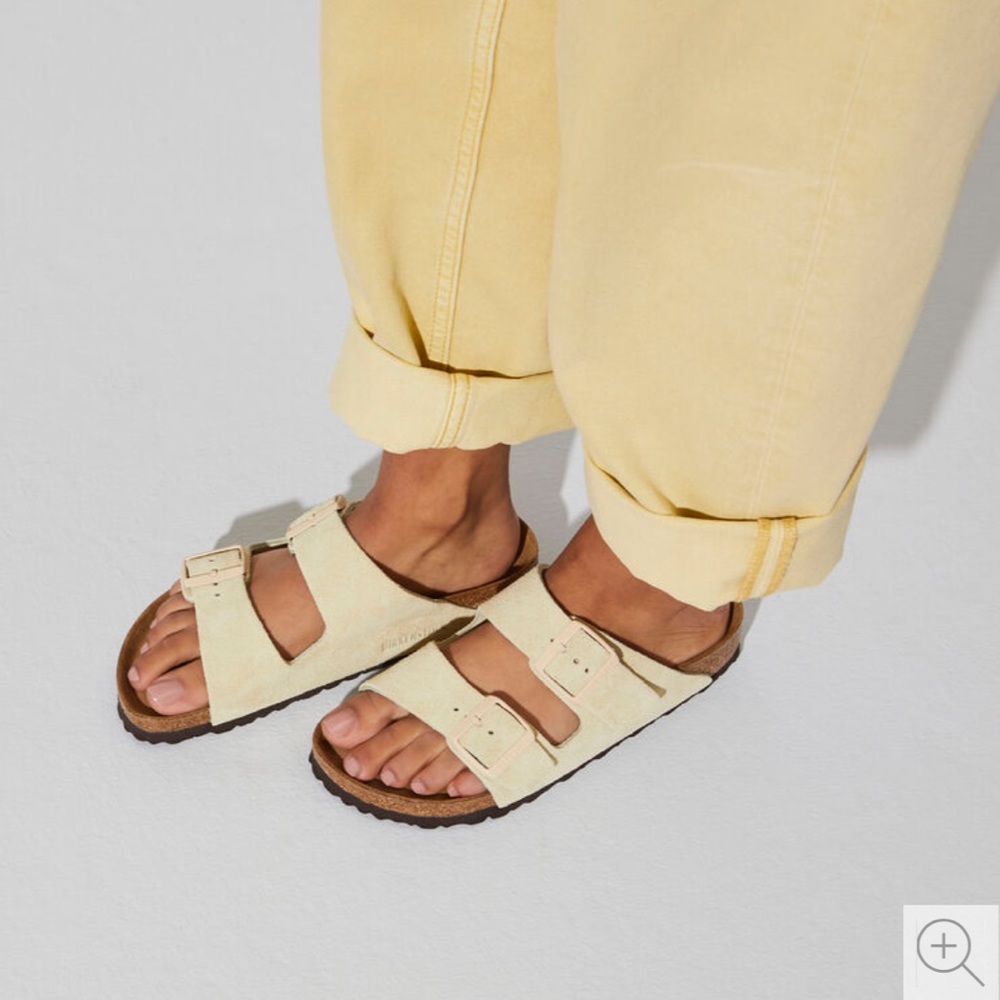 Birkenstock Arizona Soft Footbed Suede Sandals in Almond Size 37 LIKE NEW